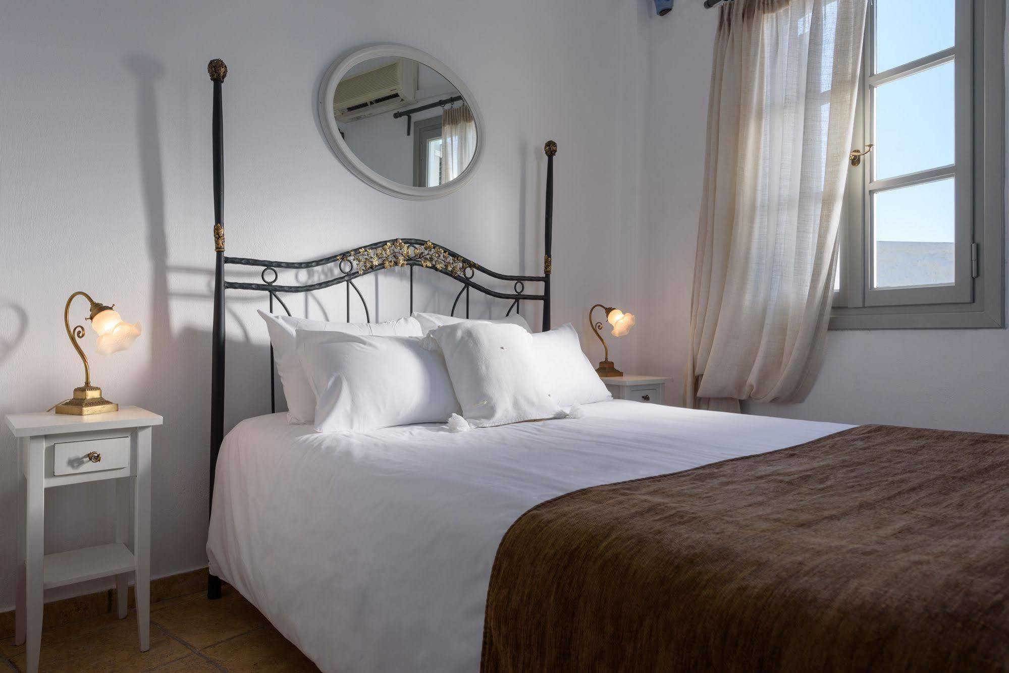Vista Mare Suites Imerovigli  Dış mekan fotoğraf